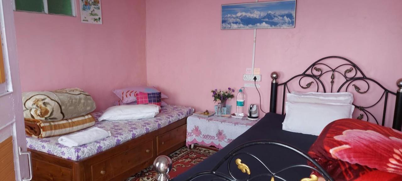 Vajra Kunj Homestay Νταρτζίλινγκ Εξωτερικό φωτογραφία